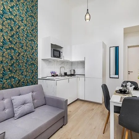 Harmony In Center * Boedapest